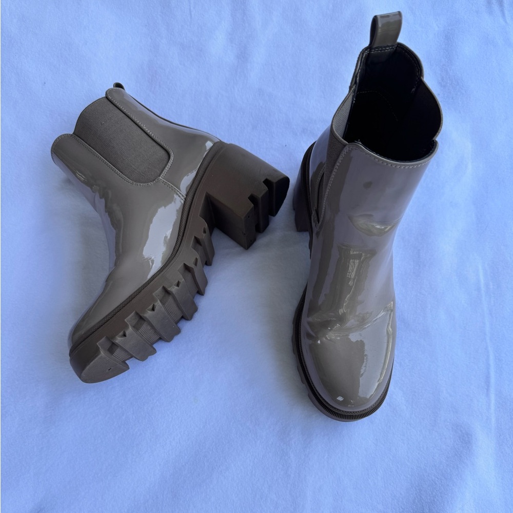 Tan platform boots - Picture 2 of 3